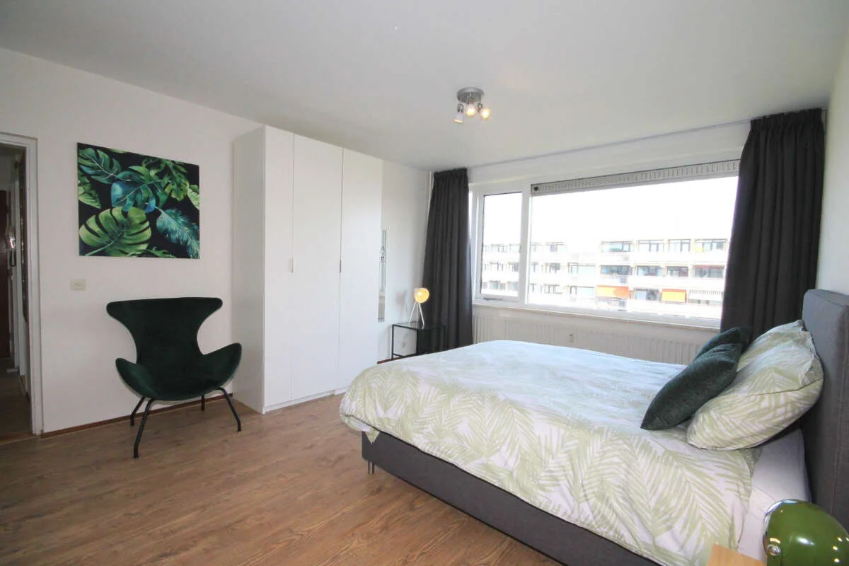 geblurde versie van de foto als achtergrond