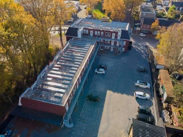 geblurde versie van de foto als achtergrond