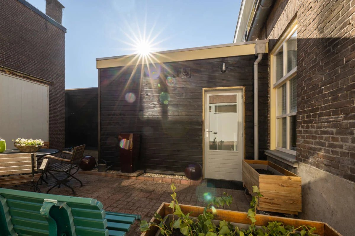 geblurde versie van de foto als achtergrond