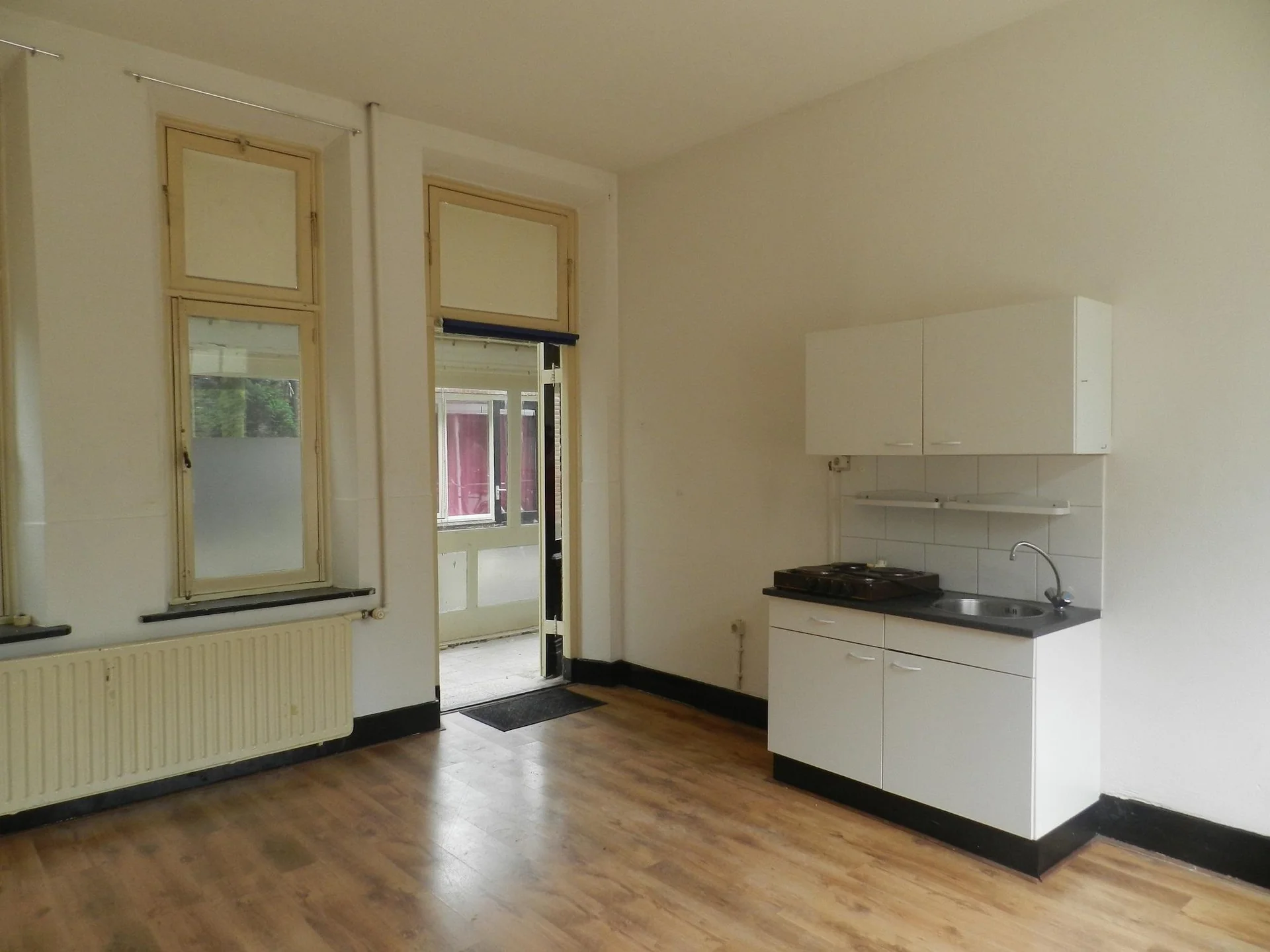 geblurde versie van de foto als achtergrond