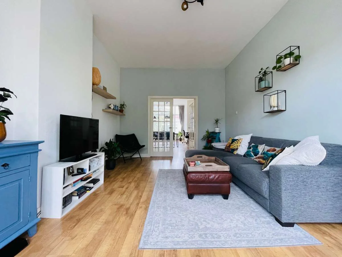 geblurde versie van de foto als achtergrond