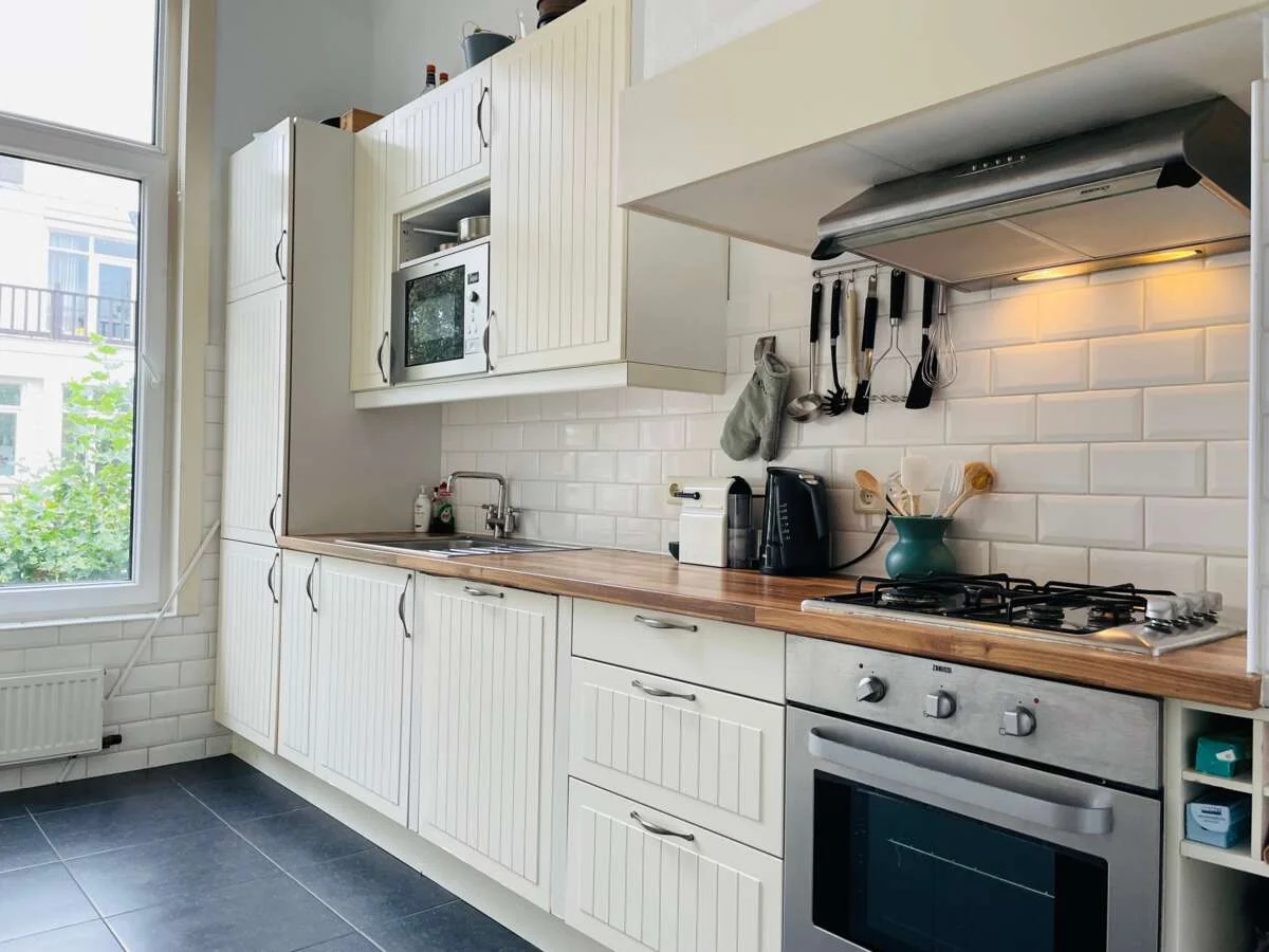 geblurde versie van de foto als achtergrond