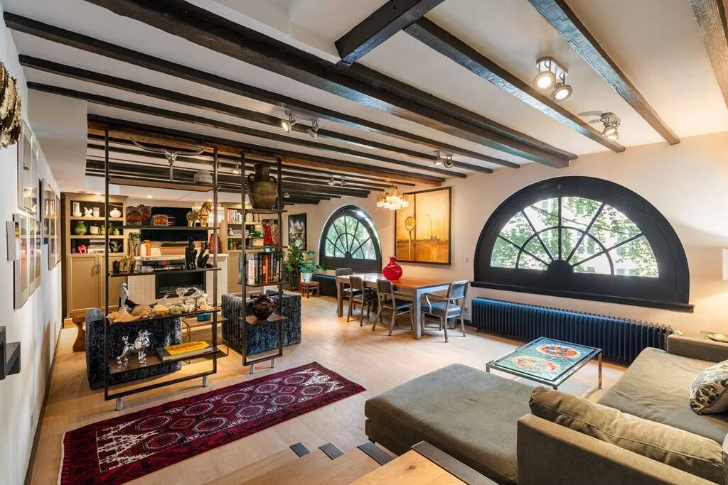 geblurde versie van de foto als achtergrond