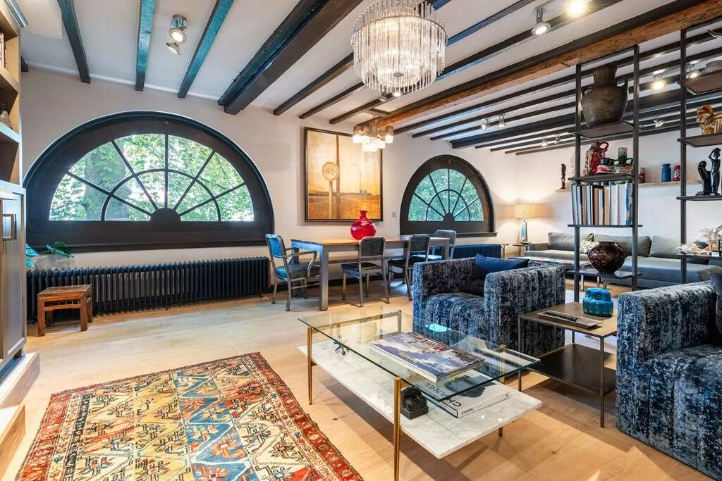 geblurde versie van de foto als achtergrond