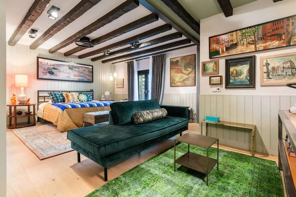 geblurde versie van de foto als achtergrond