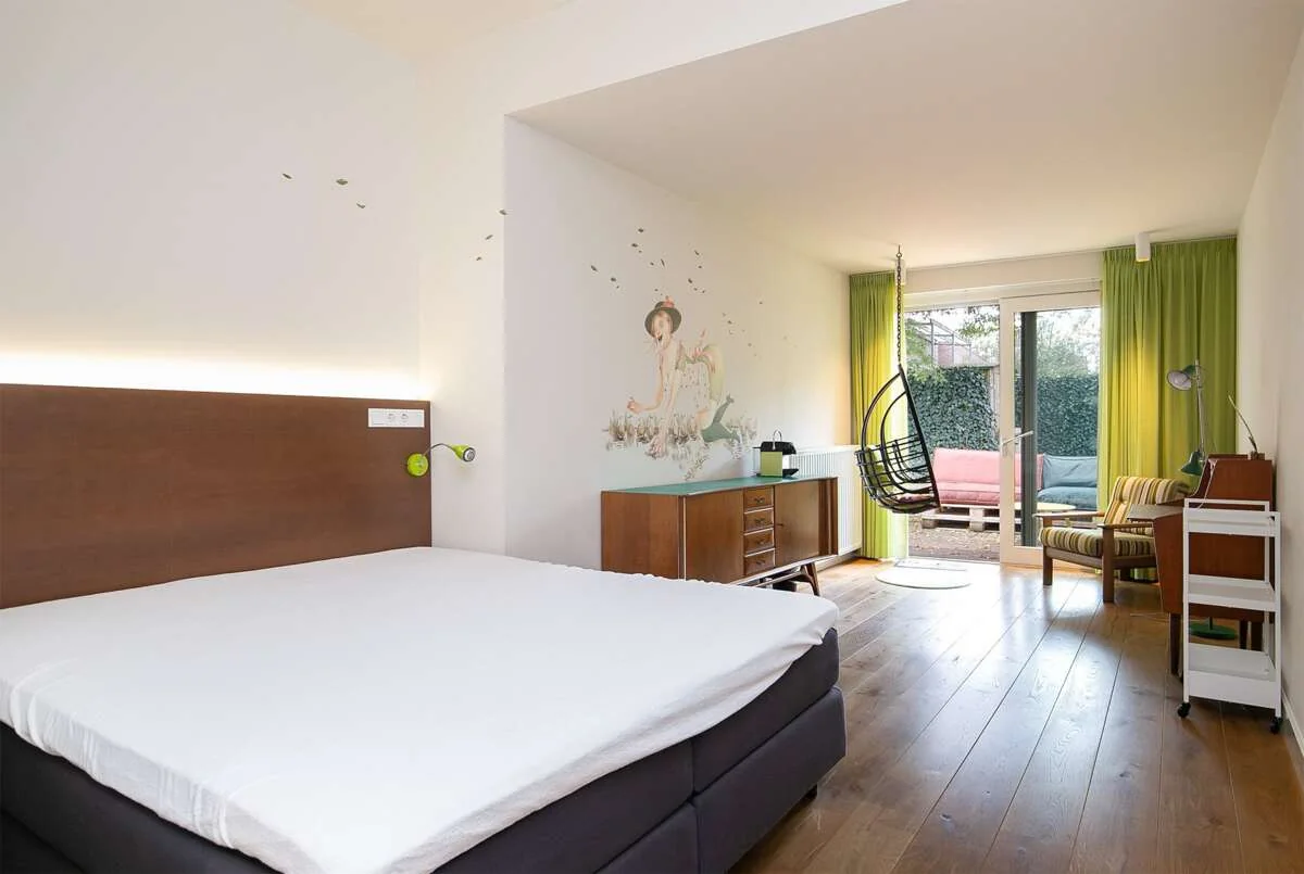 geblurde versie van de foto als achtergrond