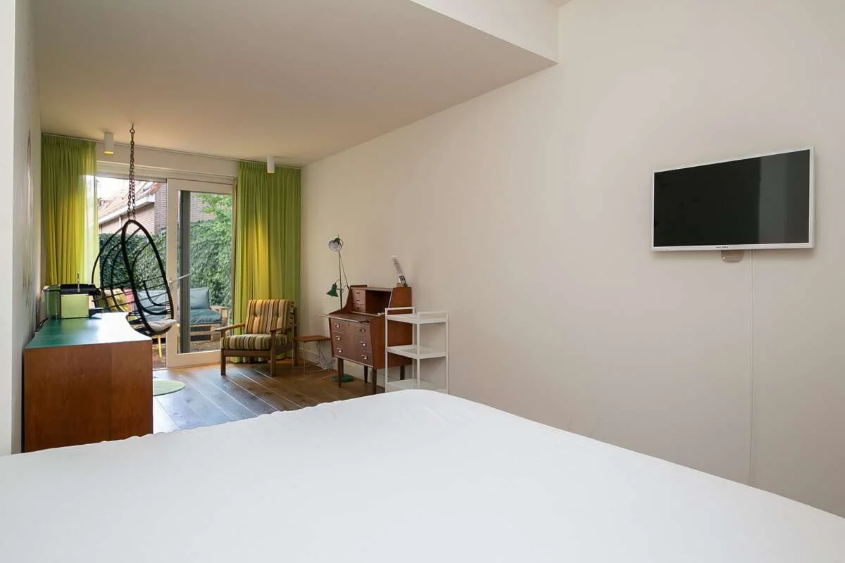 geblurde versie van de foto als achtergrond