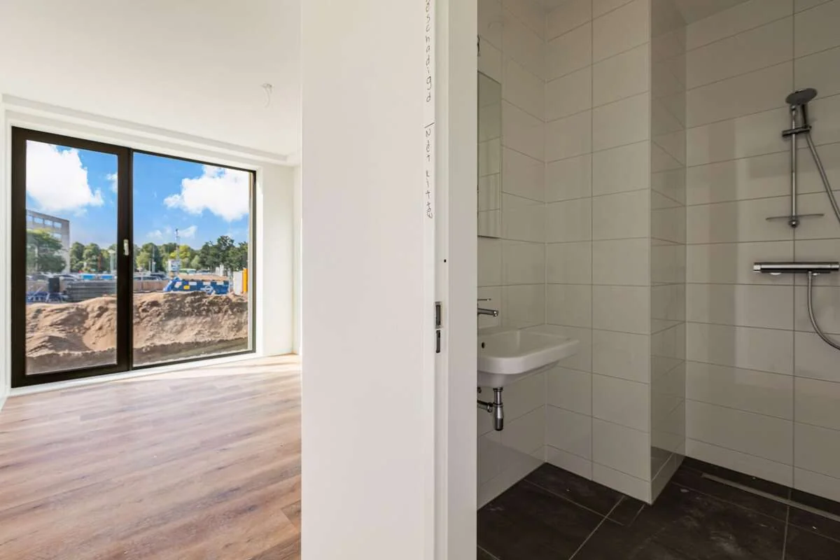 geblurde versie van de foto als achtergrond