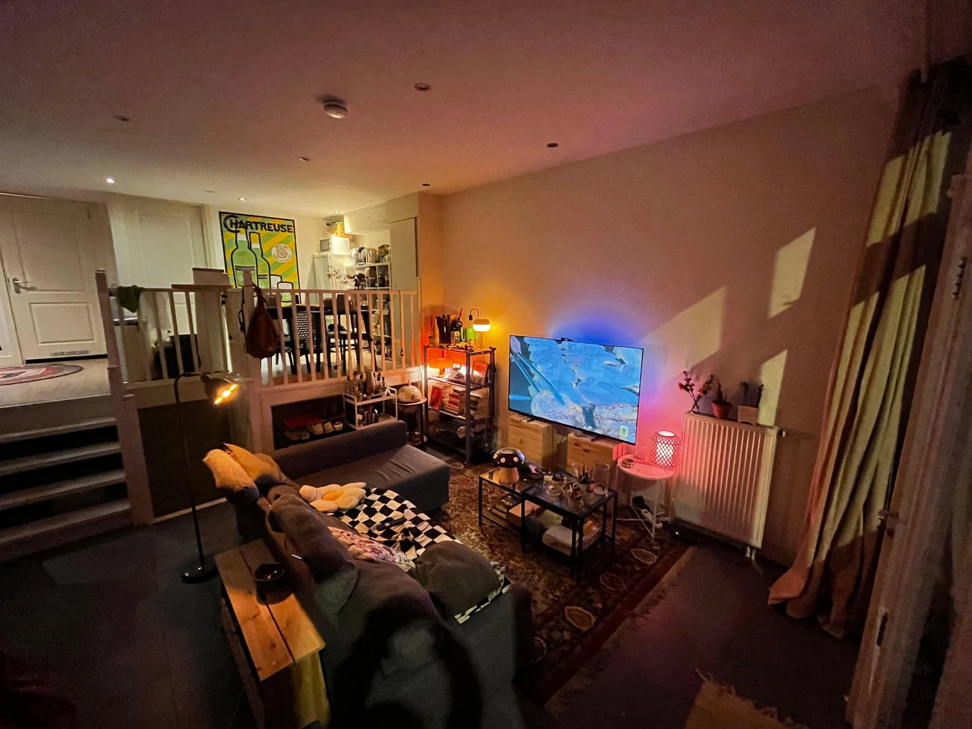 geblurde versie van de foto als achtergrond