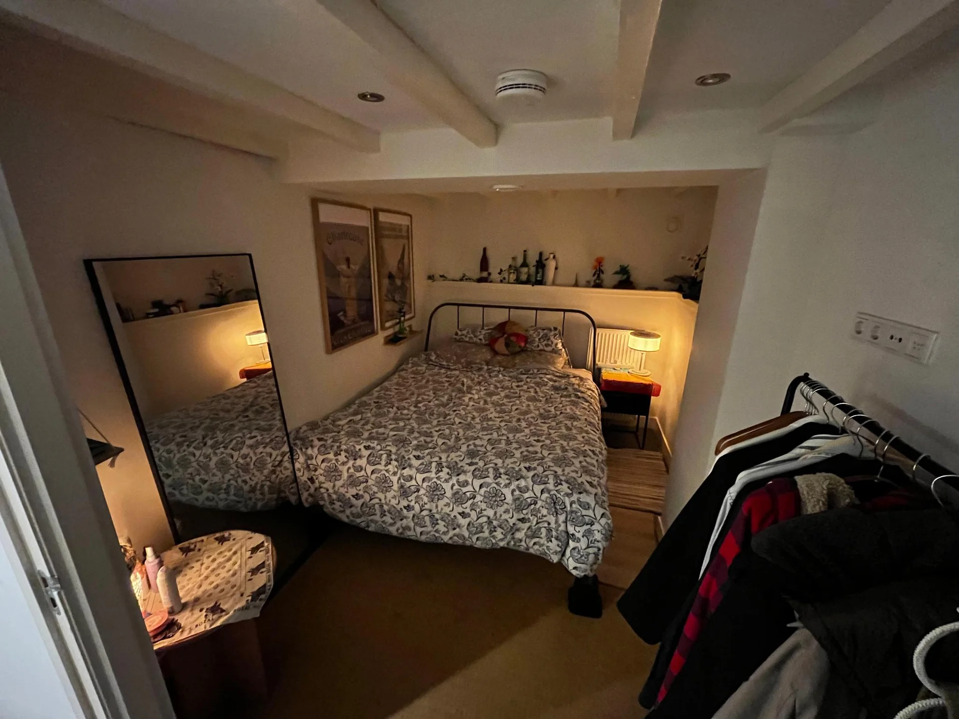 geblurde versie van de foto als achtergrond