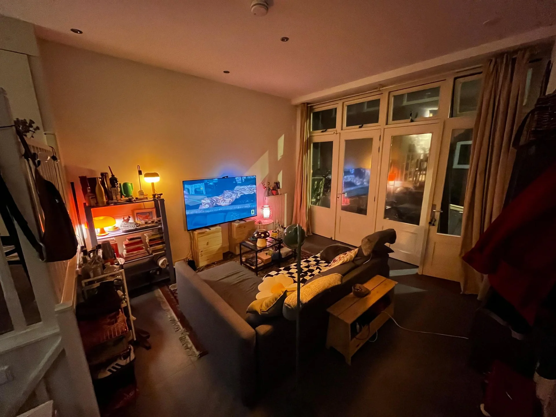 geblurde versie van de foto als achtergrond