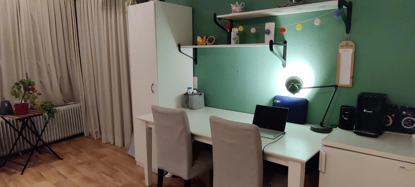 geblurde versie van de foto als achtergrond