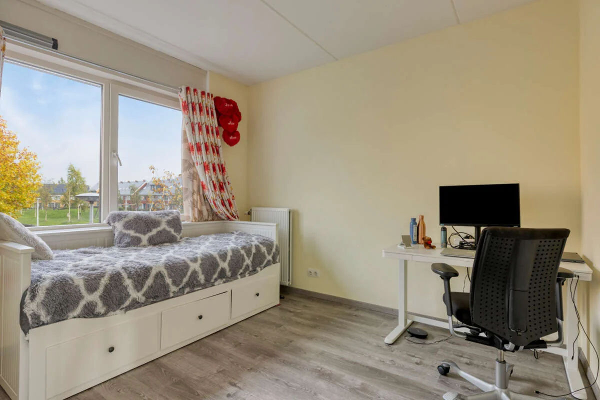 geblurde versie van de foto als achtergrond