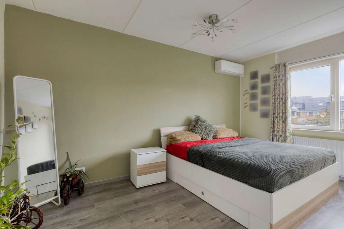 geblurde versie van de foto als achtergrond