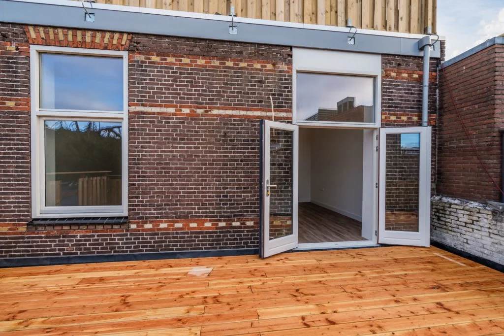 geblurde versie van de foto als achtergrond