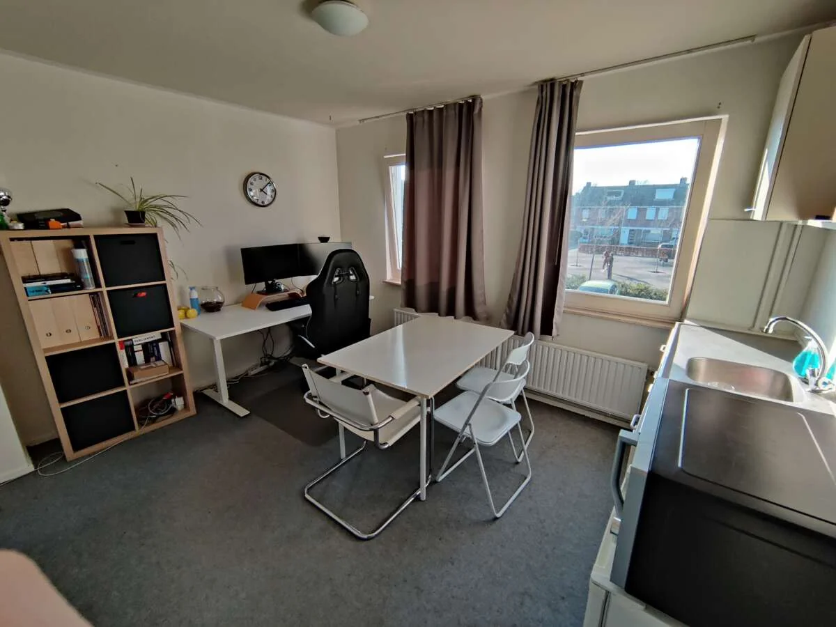 geblurde versie van de foto als achtergrond