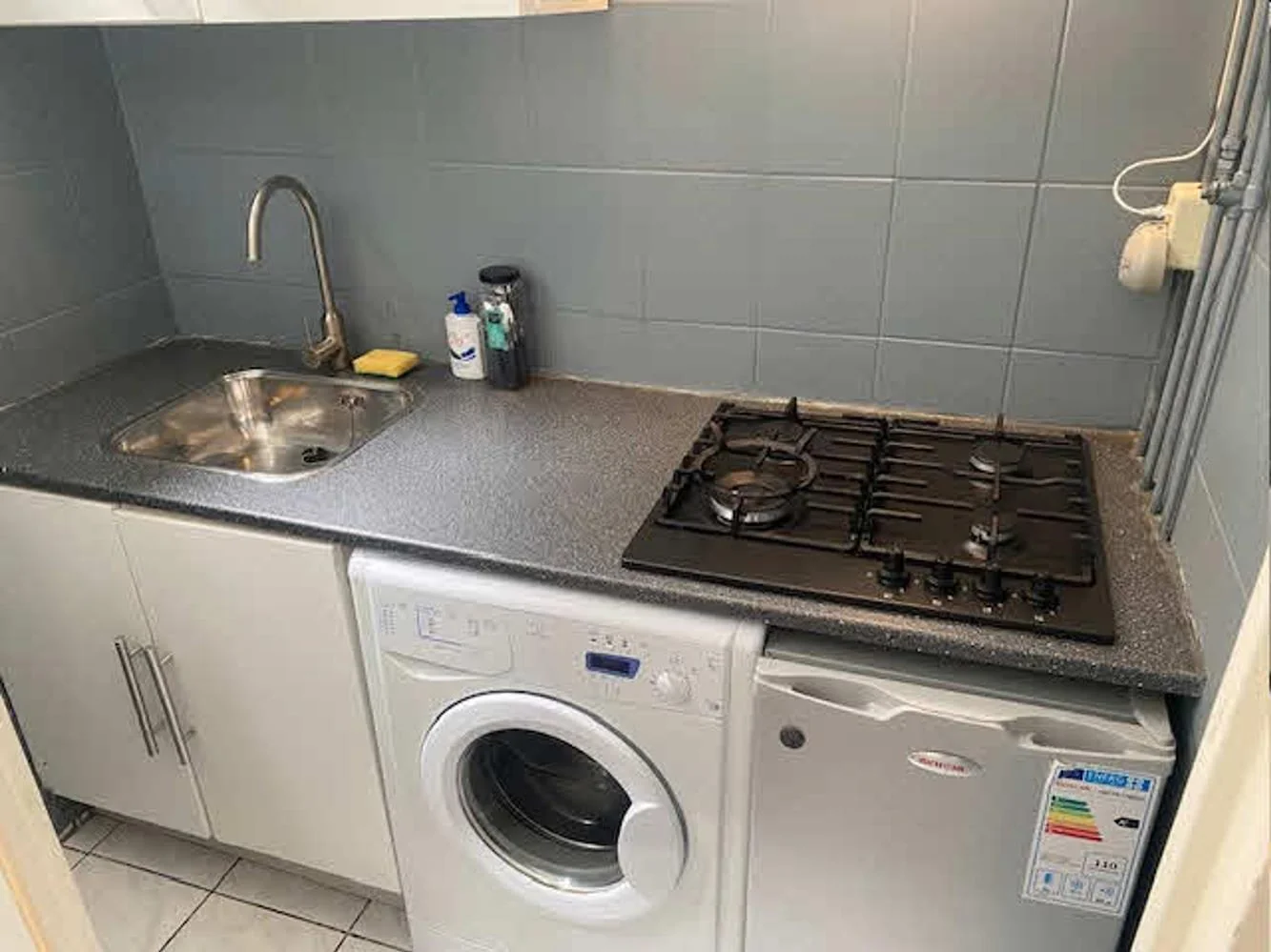 geblurde versie van de foto als achtergrond