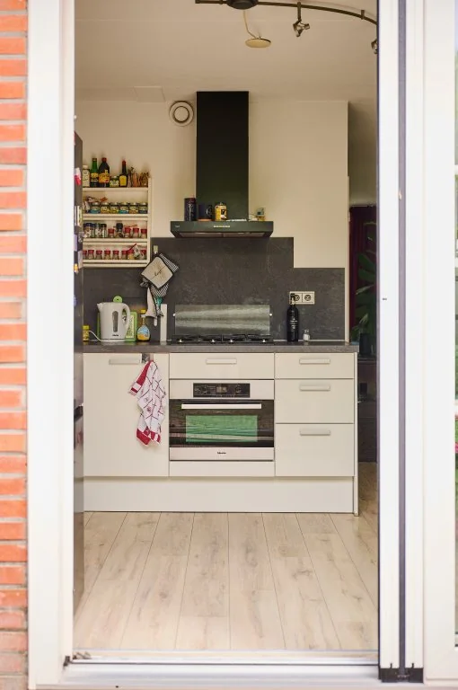 geblurde versie van de foto als achtergrond