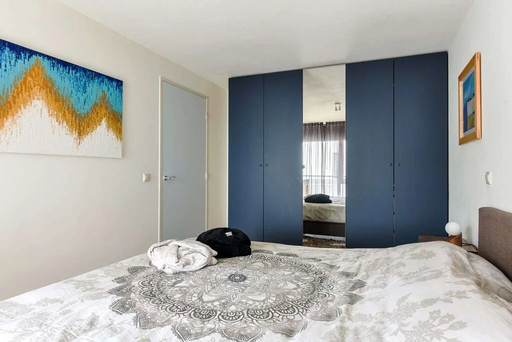 geblurde versie van de foto als achtergrond