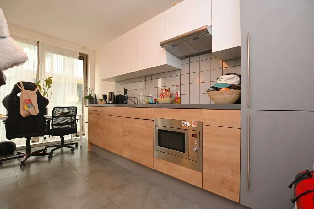 geblurde versie van de foto als achtergrond