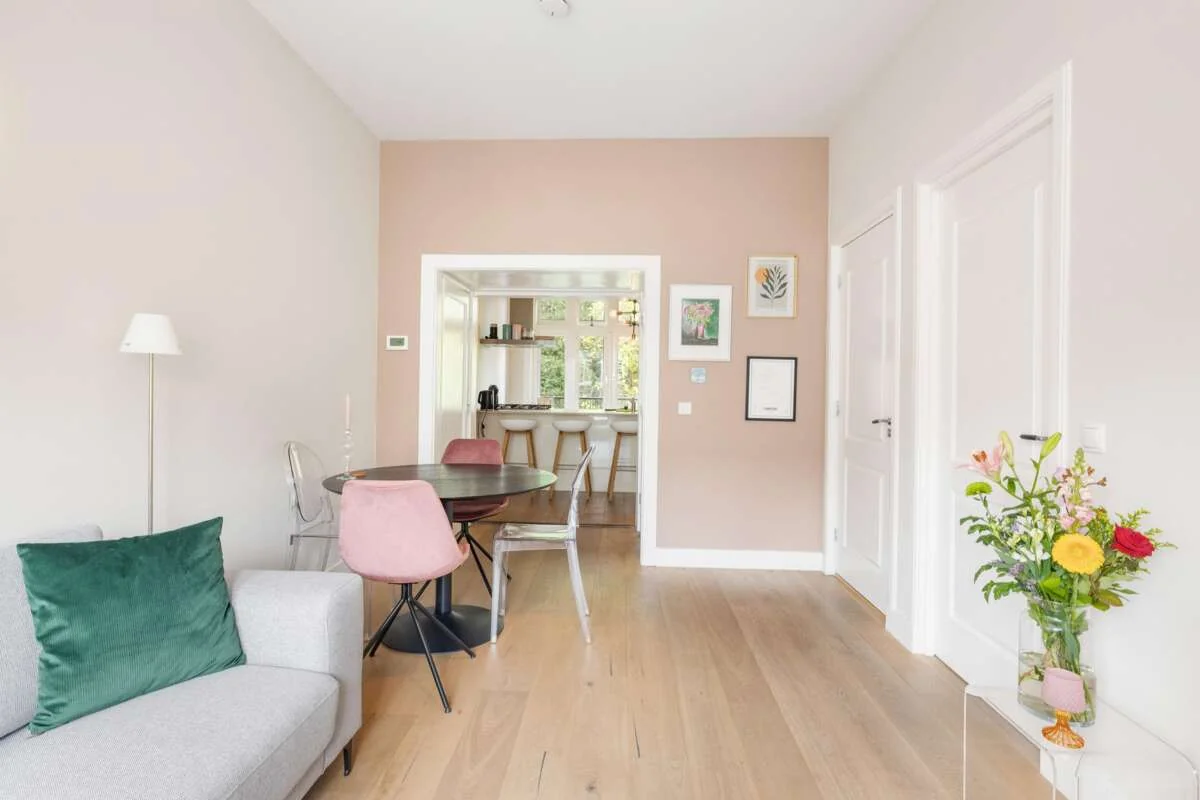 geblurde versie van de foto als achtergrond