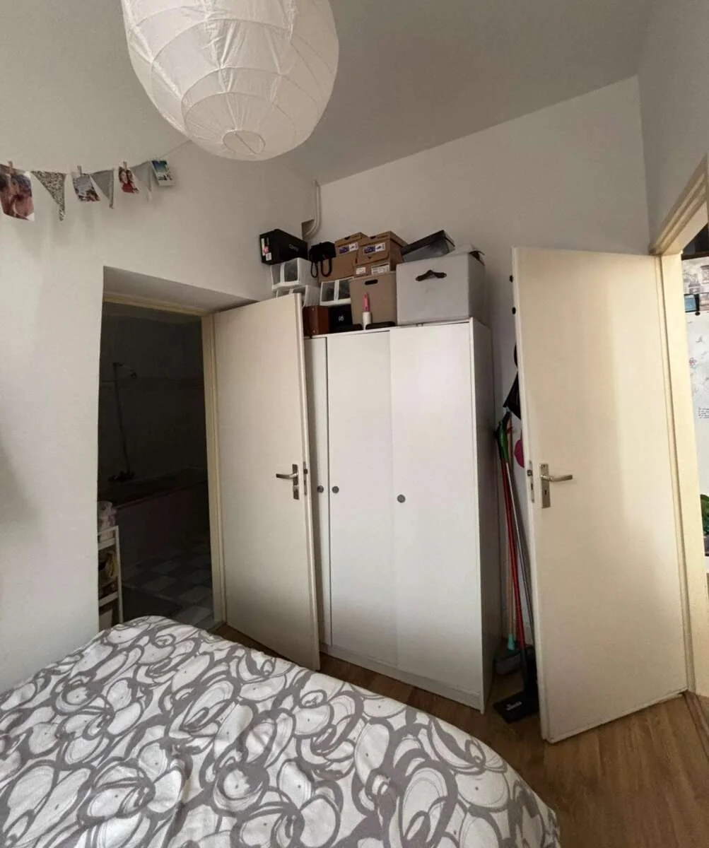 geblurde versie van de foto als achtergrond