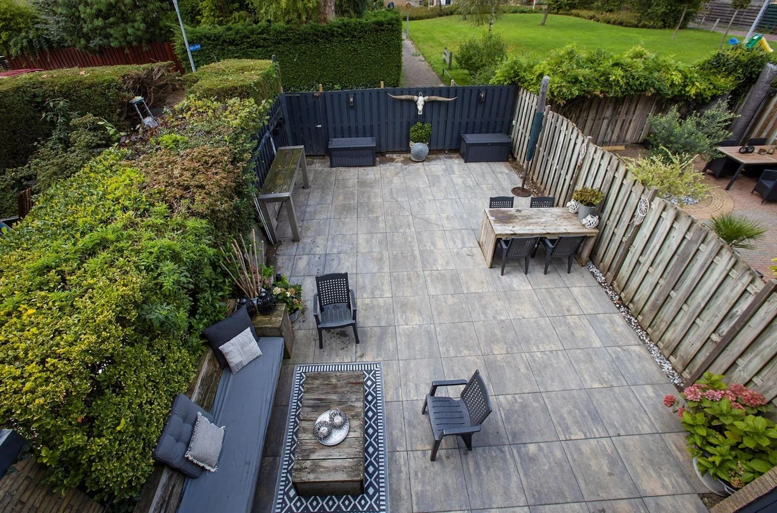 geblurde versie van de foto als achtergrond