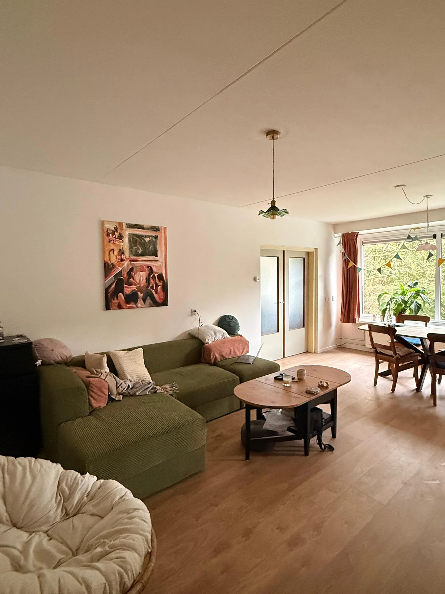 geblurde versie van de foto als achtergrond