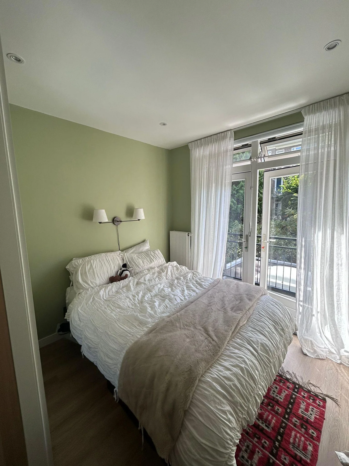 geblurde versie van de foto als achtergrond