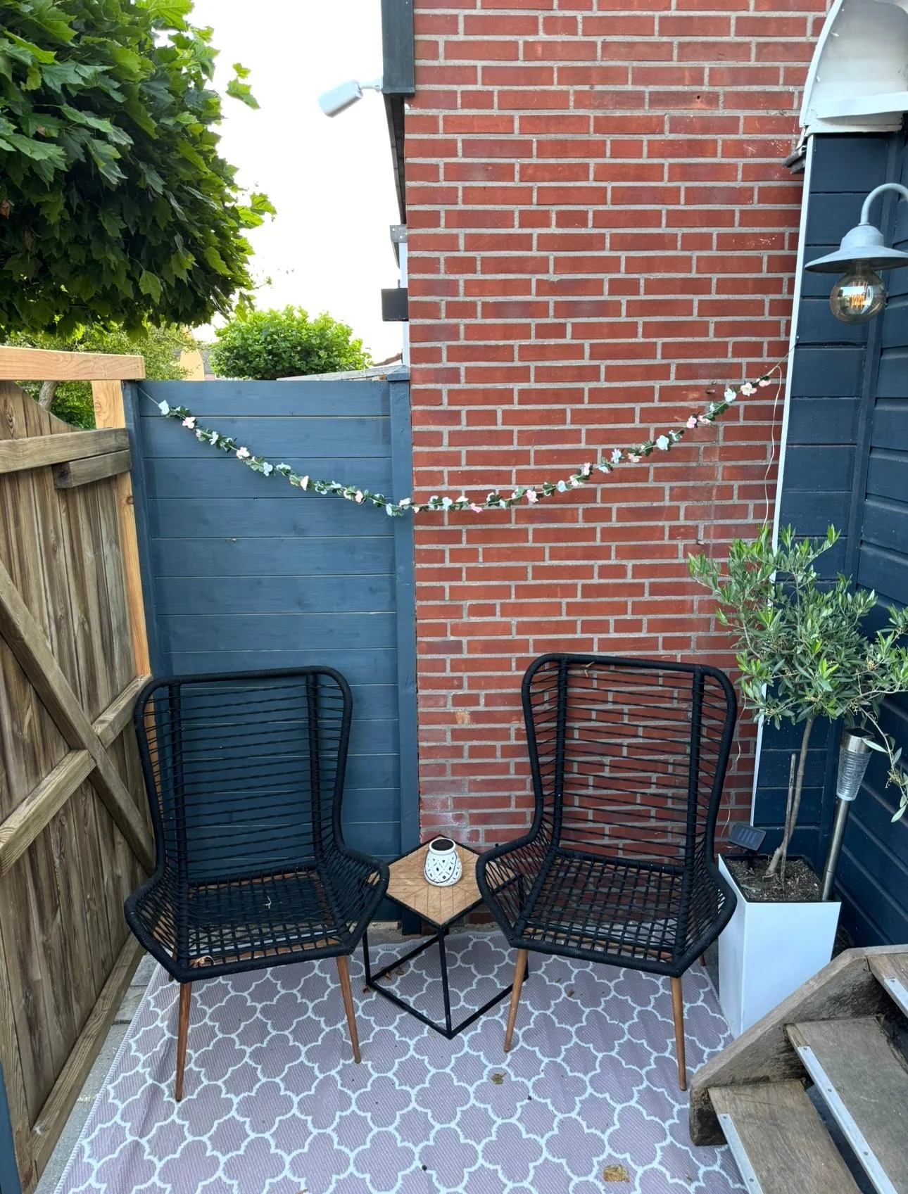 geblurde versie van de foto als achtergrond