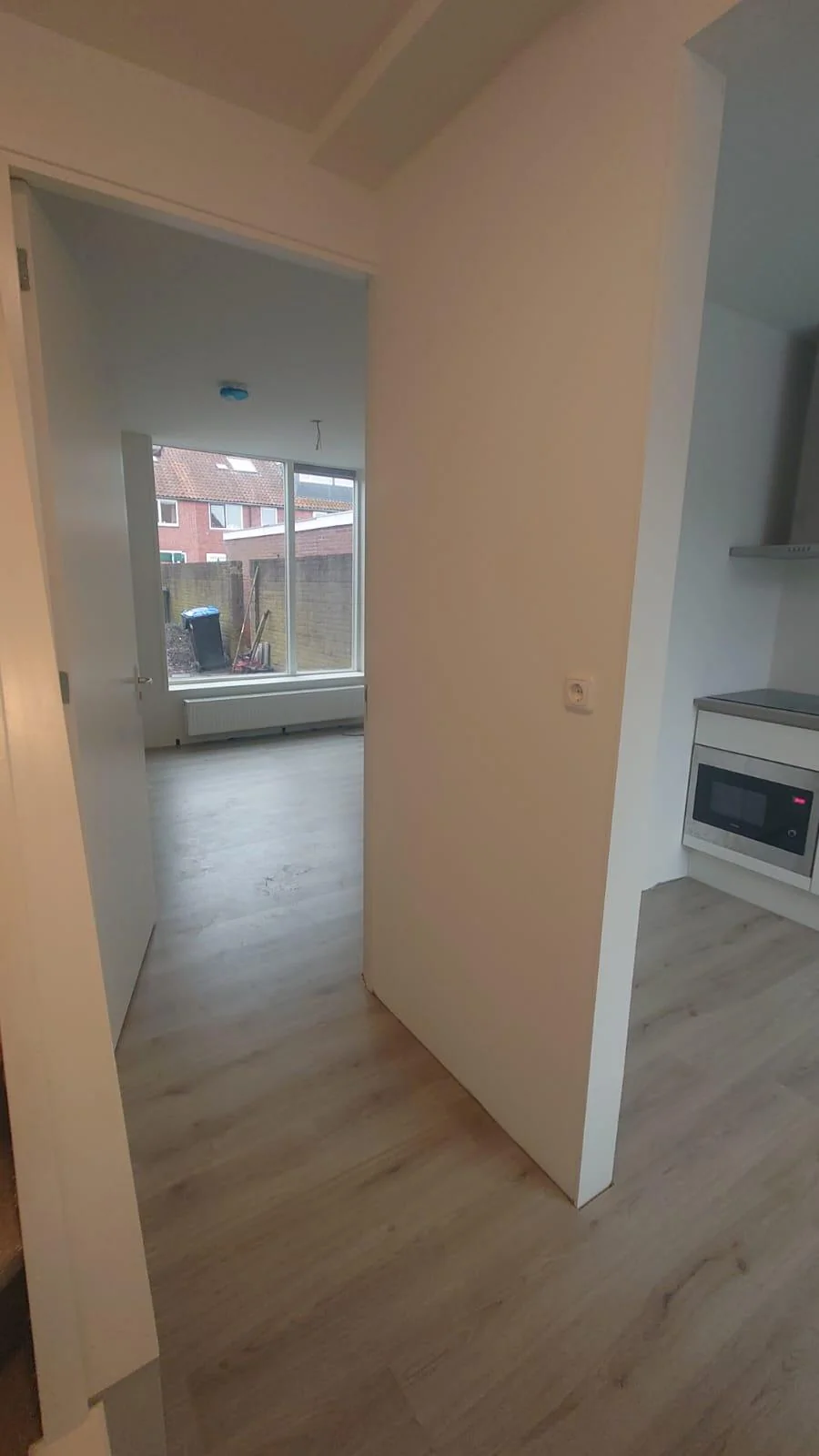 geblurde versie van de foto als achtergrond