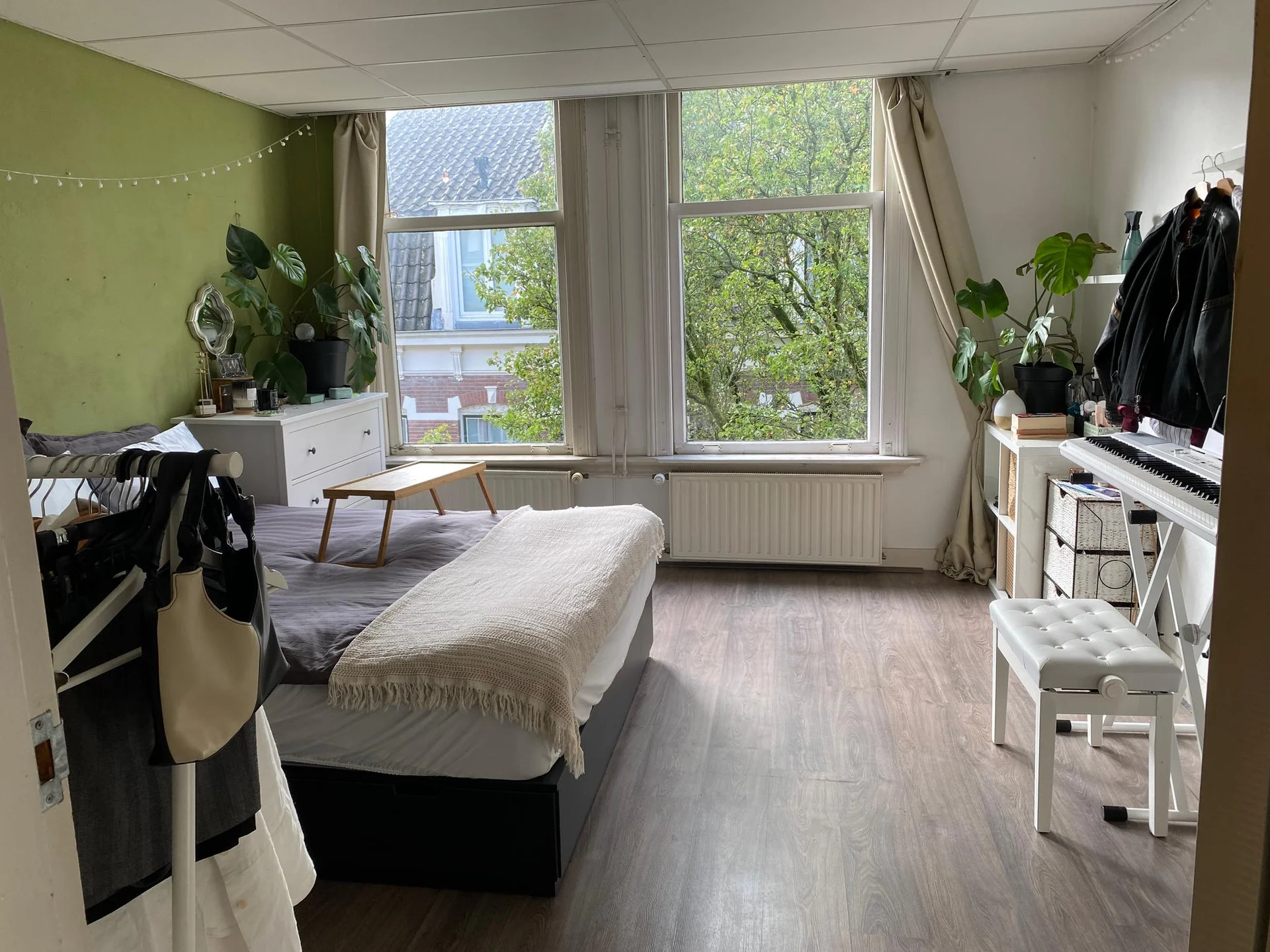 geblurde versie van de foto als achtergrond