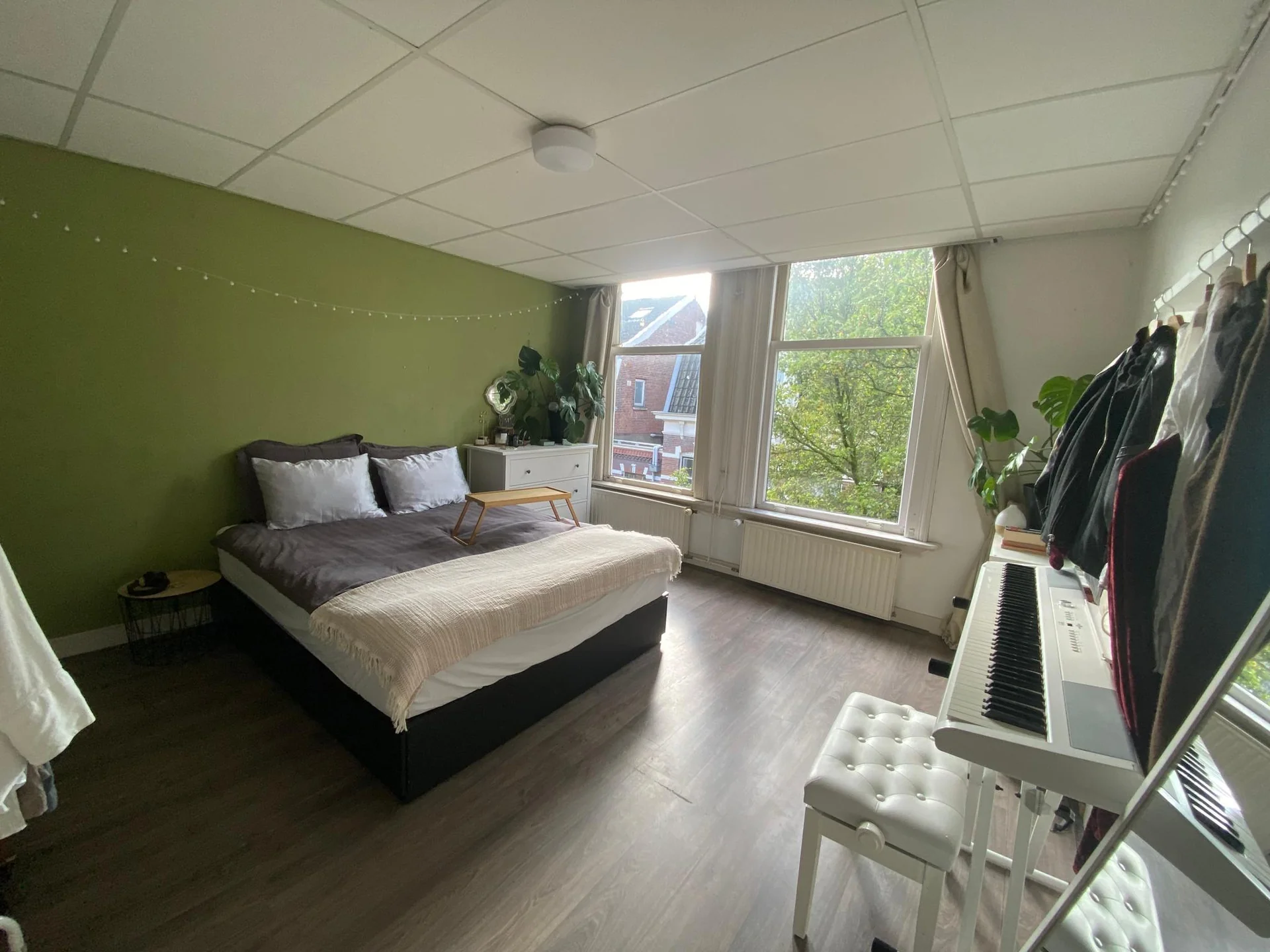 geblurde versie van de foto als achtergrond