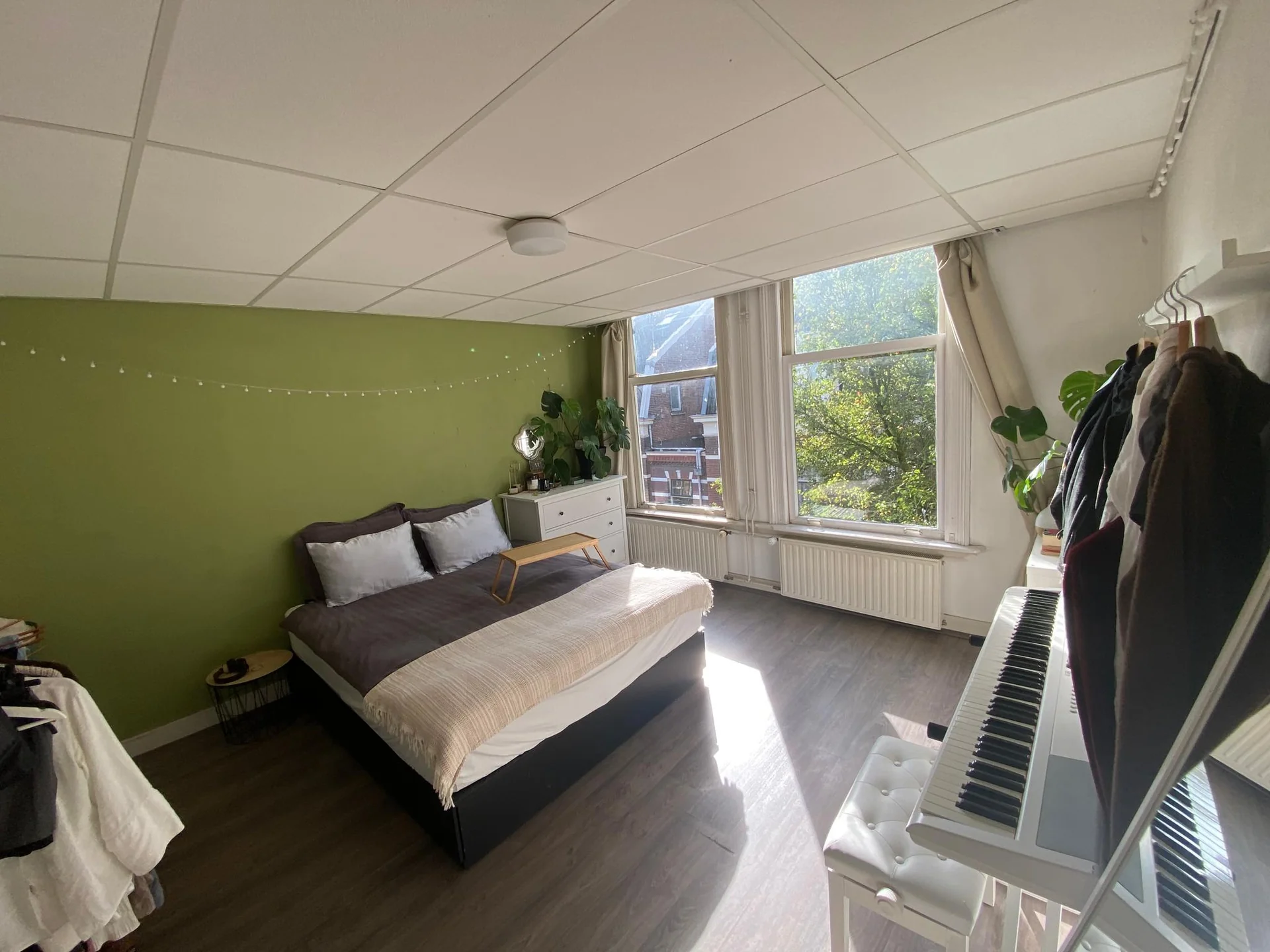 geblurde versie van de foto als achtergrond