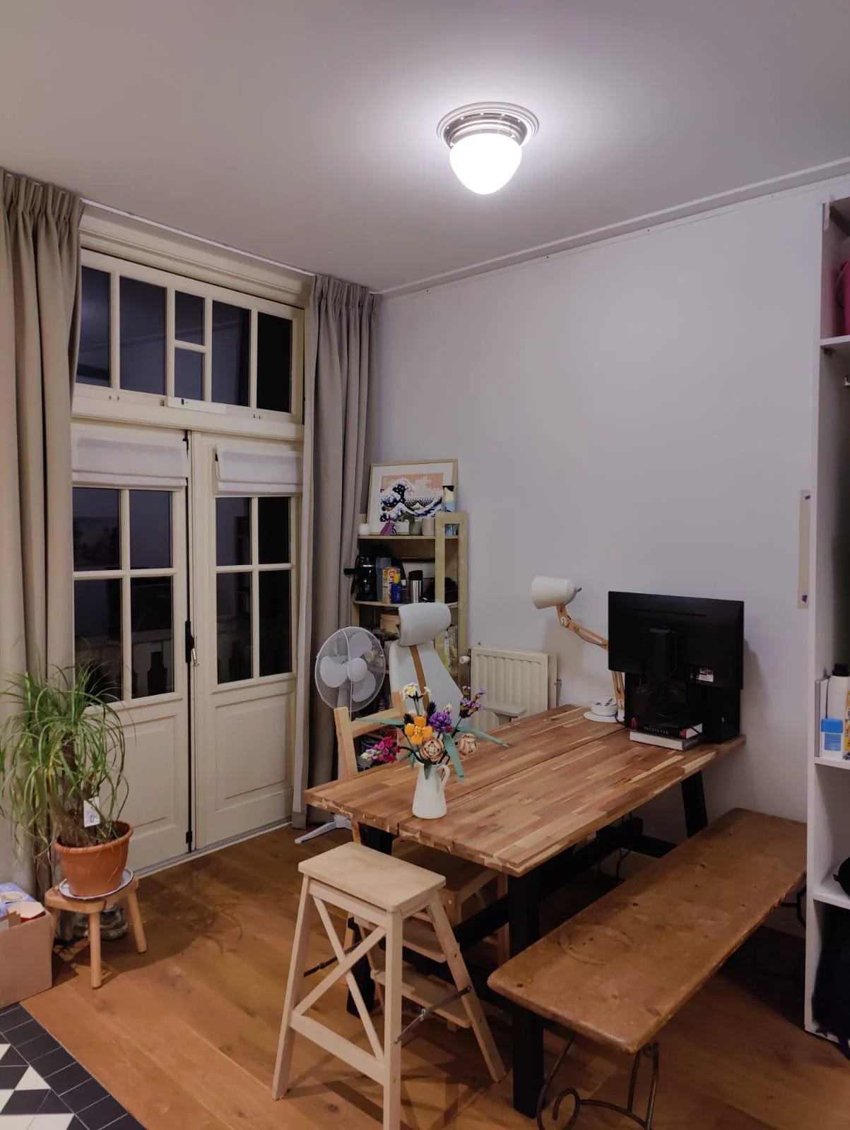 geblurde versie van de foto als achtergrond