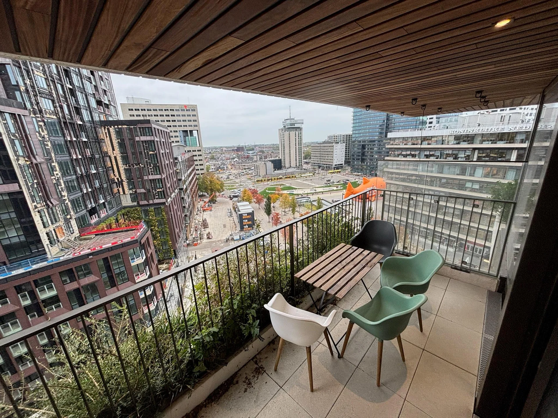 geblurde versie van de foto als achtergrond