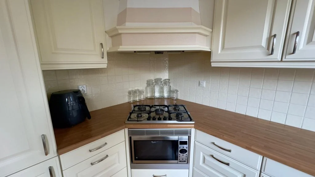 geblurde versie van de foto als achtergrond