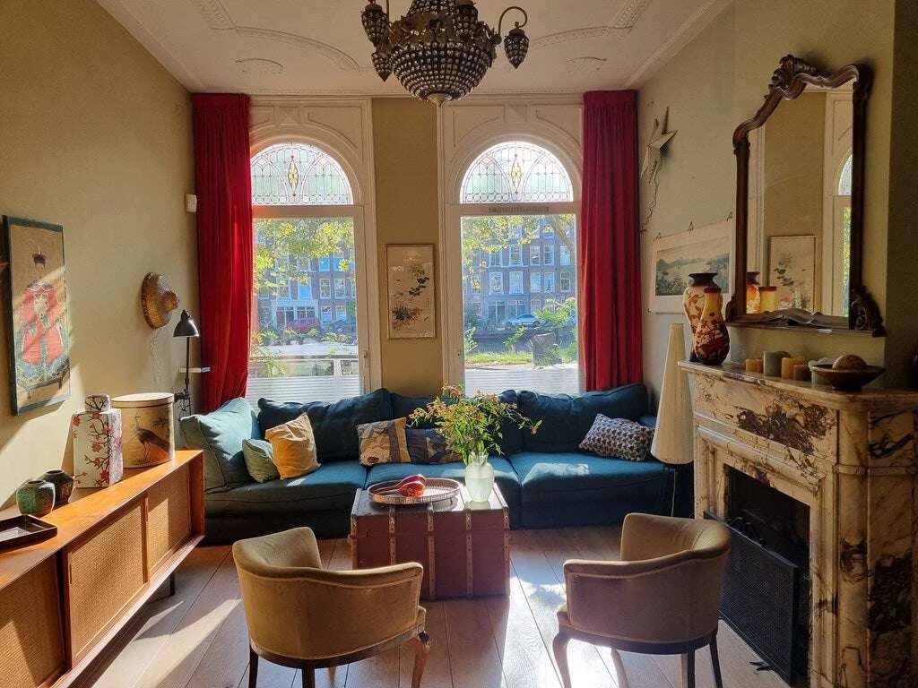 geblurde versie van de foto als achtergrond