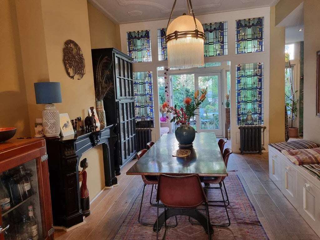 geblurde versie van de foto als achtergrond