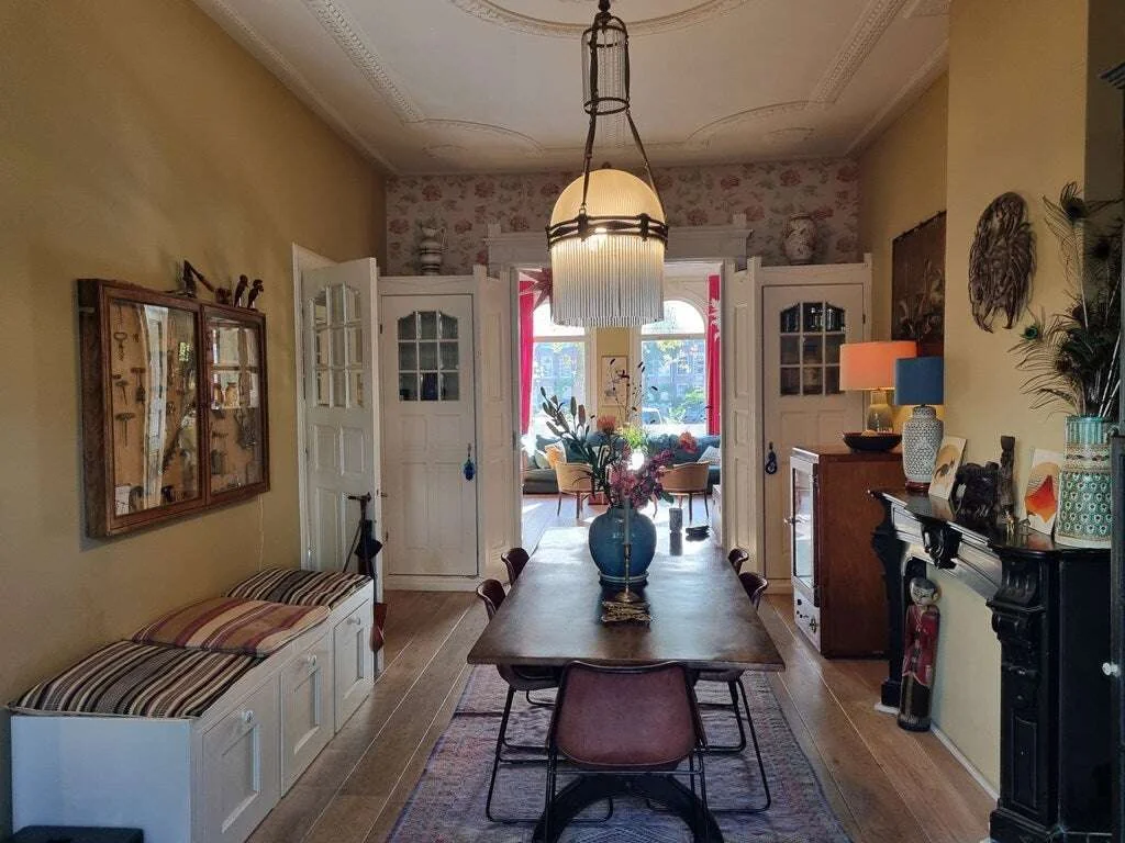 geblurde versie van de foto als achtergrond