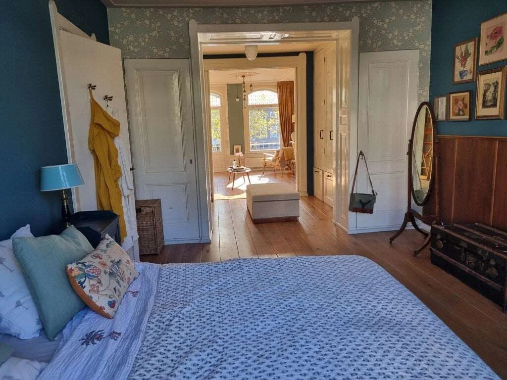 geblurde versie van de foto als achtergrond