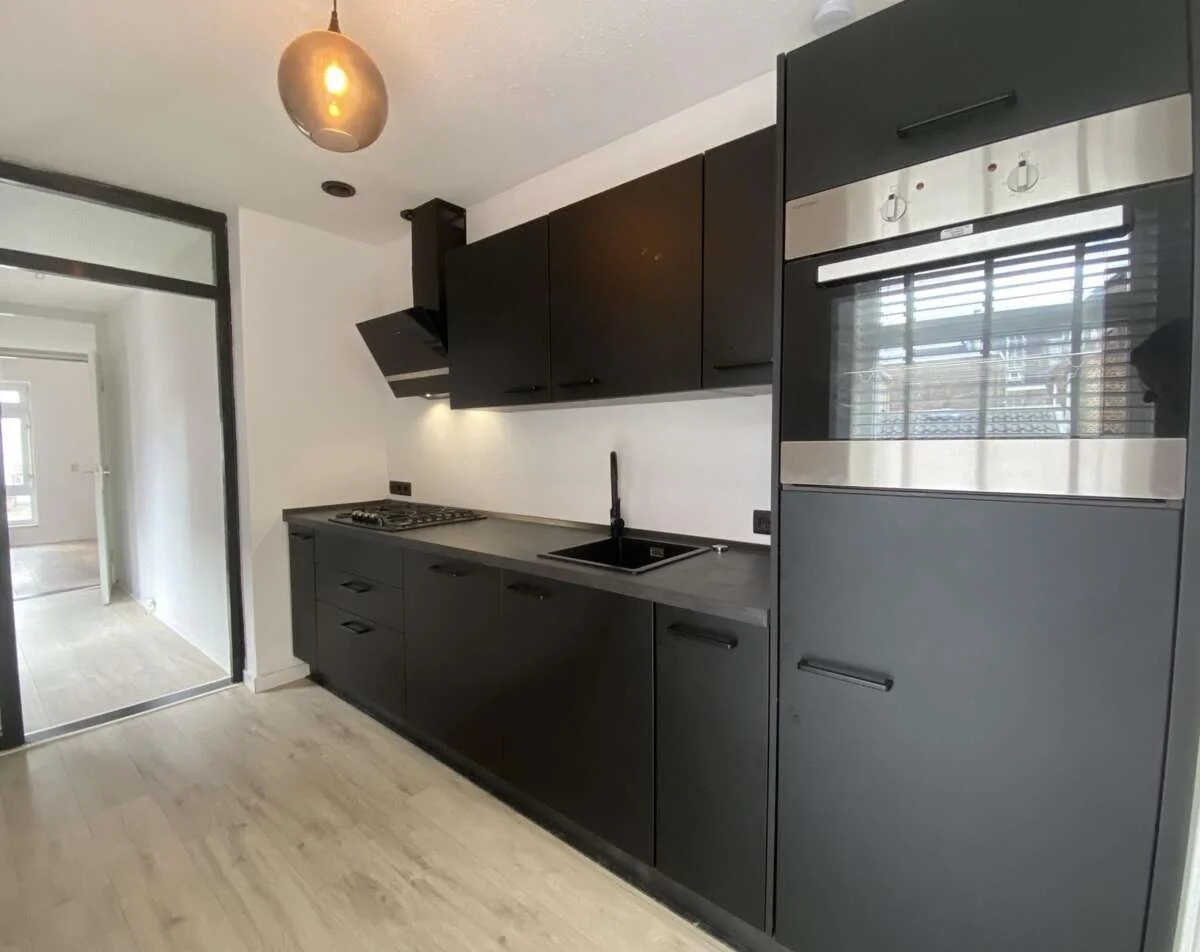 geblurde versie van de foto als achtergrond