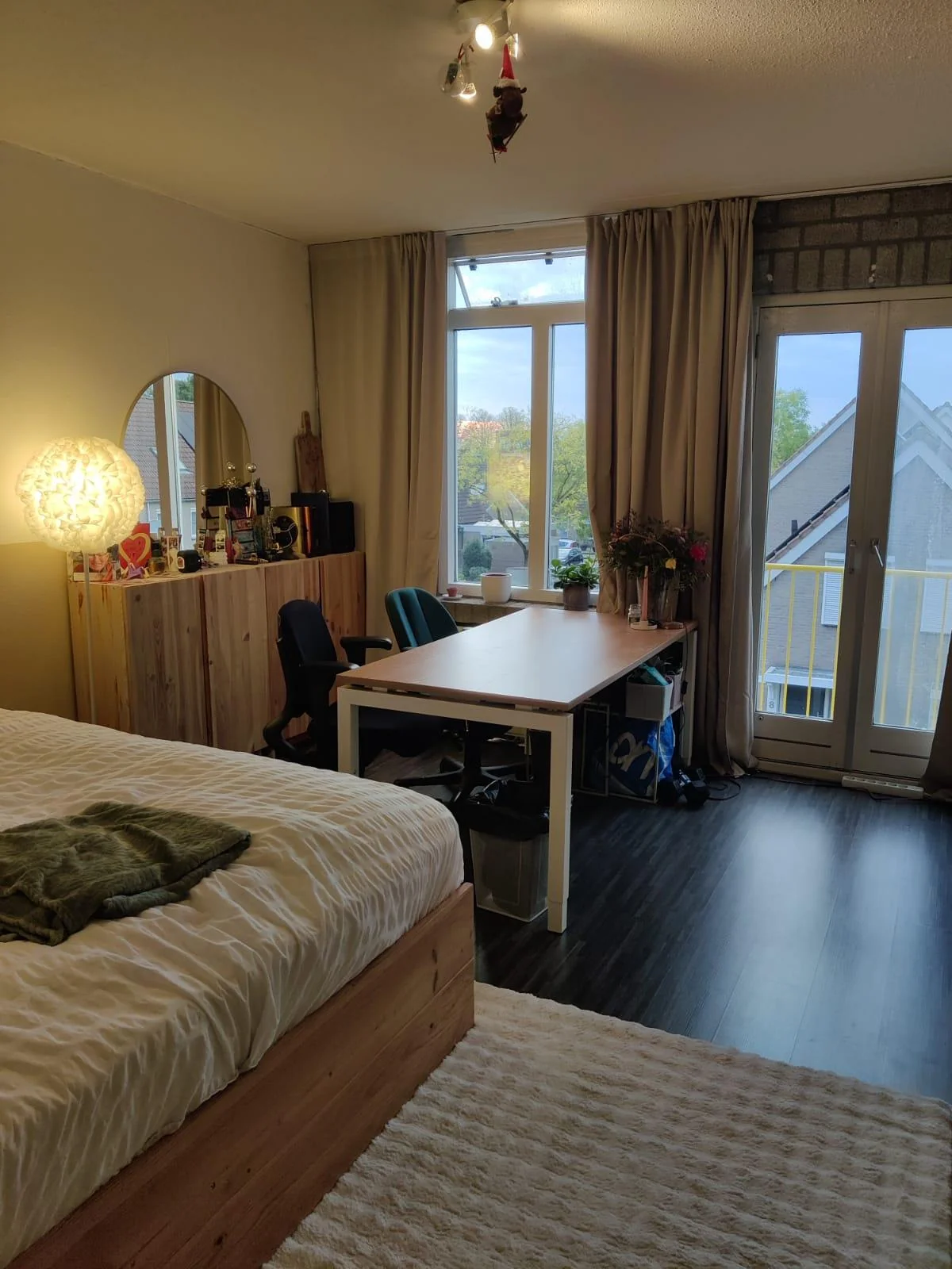 geblurde versie van de foto als achtergrond