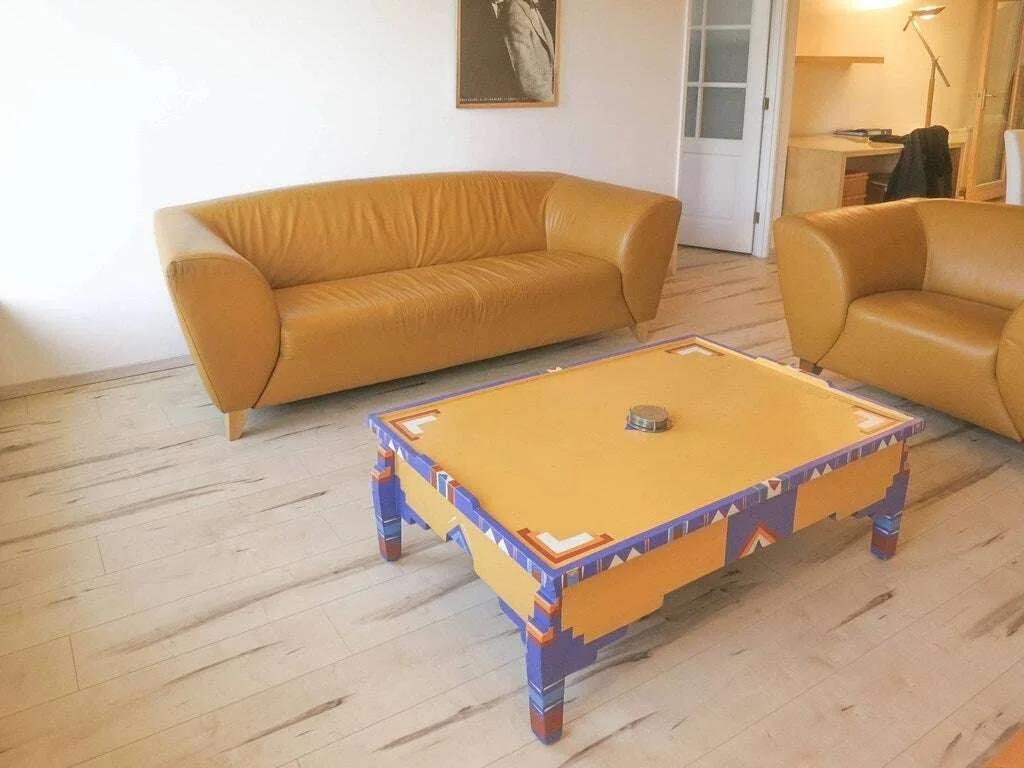 geblurde versie van de foto als achtergrond