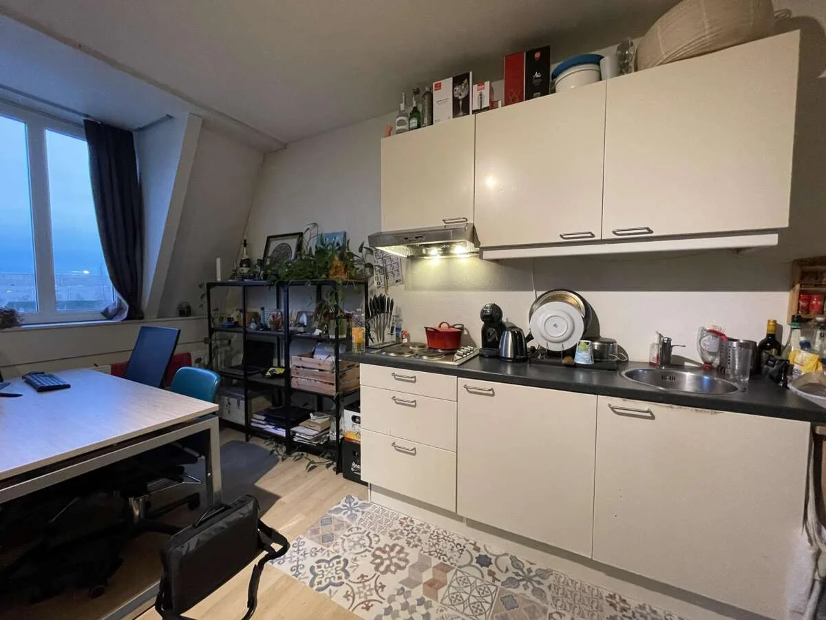 geblurde versie van de foto als achtergrond