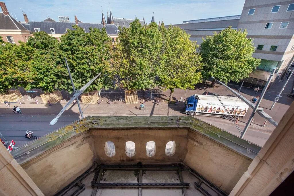 geblurde versie van de foto als achtergrond