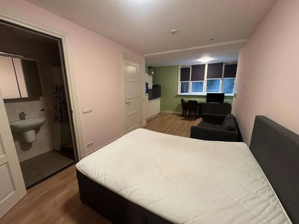 geblurde versie van de foto als achtergrond