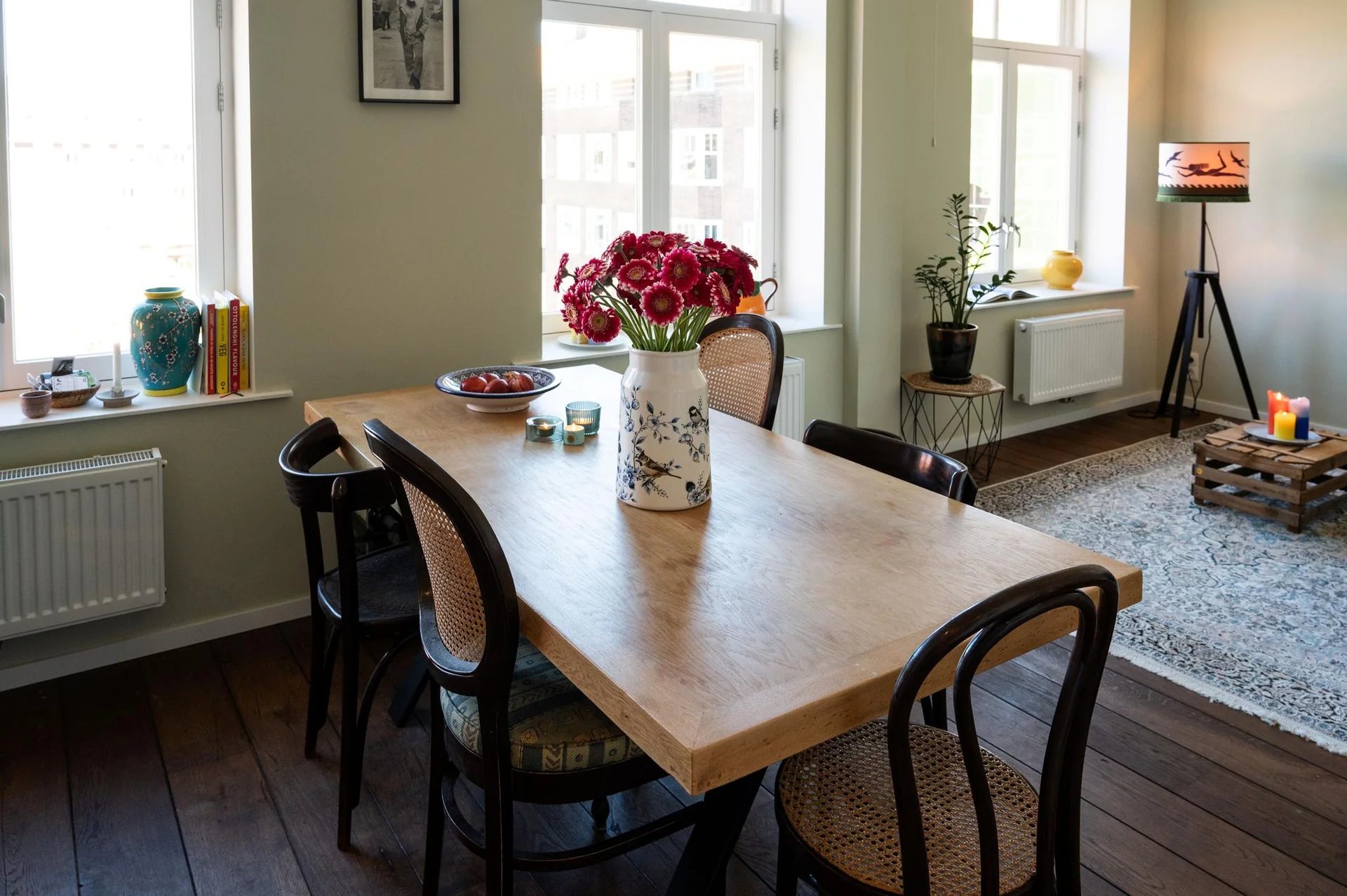 geblurde versie van de foto als achtergrond