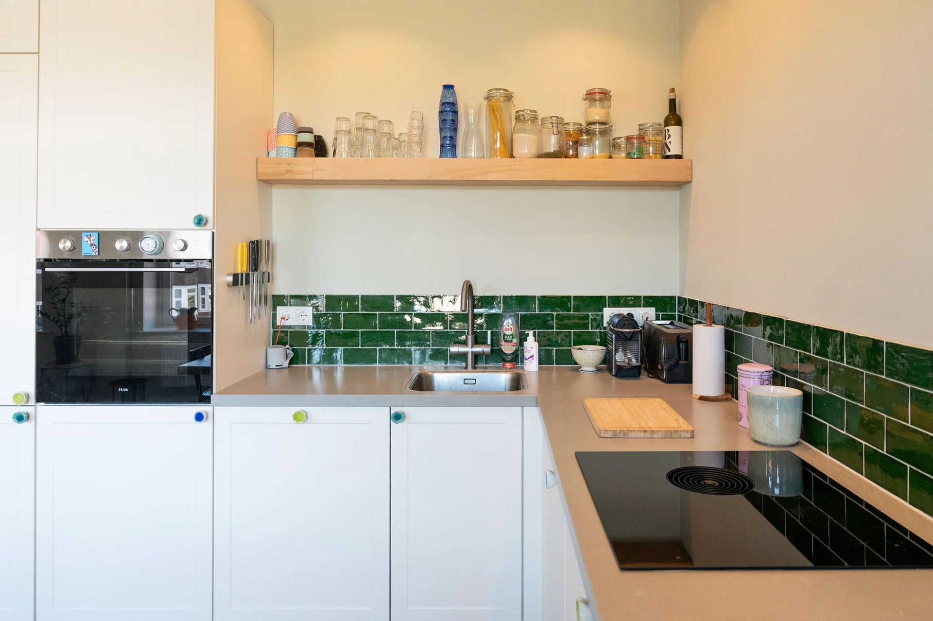 geblurde versie van de foto als achtergrond