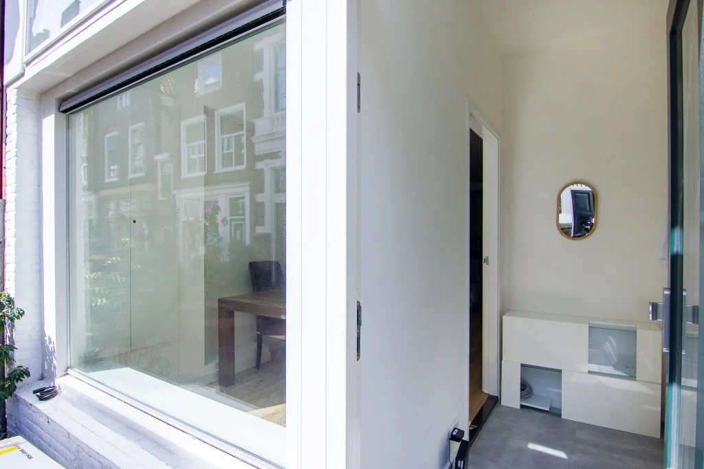 geblurde versie van de foto als achtergrond